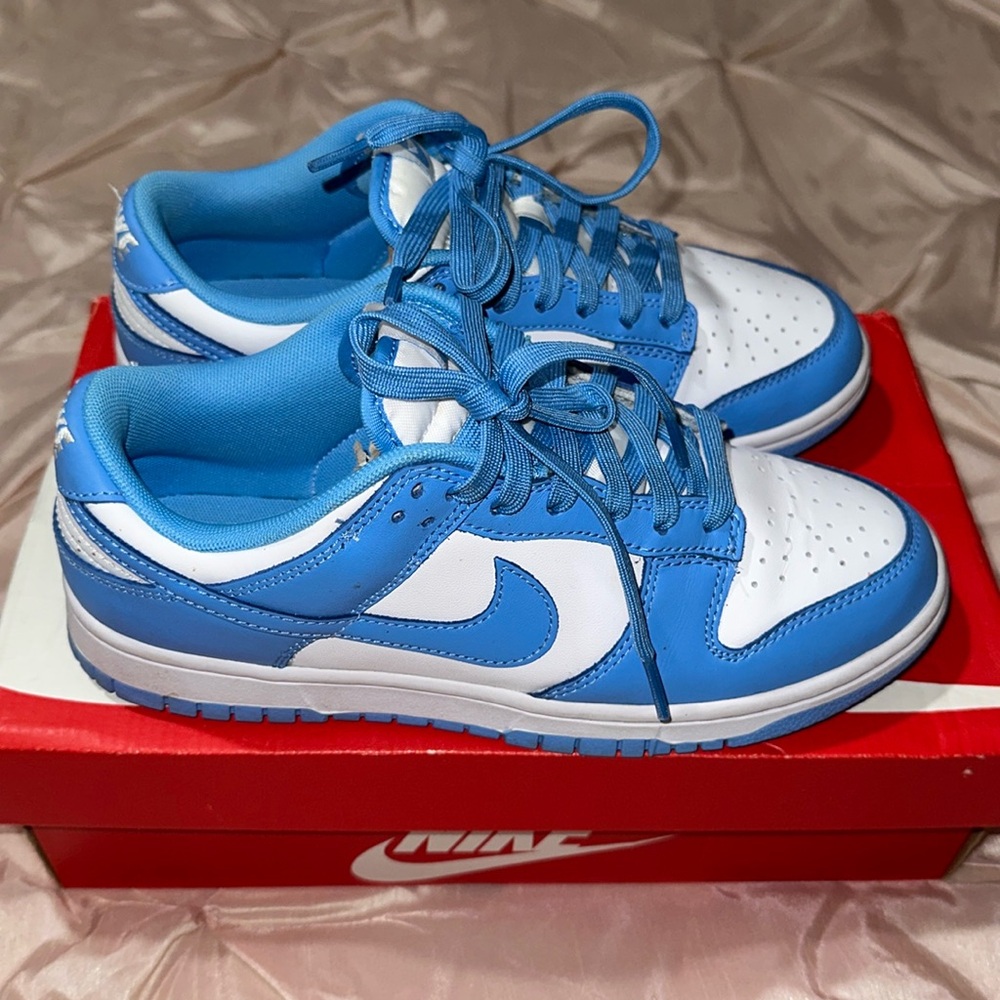 Nike Dunk Low UNC